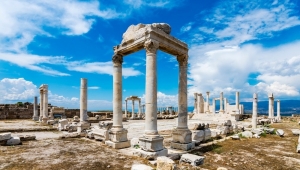 TÜRSAB Kültür Turizmi Sohbetleri Laodikeia Antik Kenti ile devam ediyor