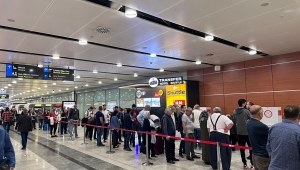 Sabiha Gökçen Havalimanı'nda Oy Kullanma İşlemi Devam Ediyor