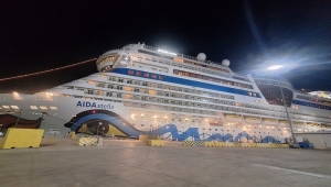 QTerminals Antalya, İki Dev Kruvaziyer Gemisini Ağırladı