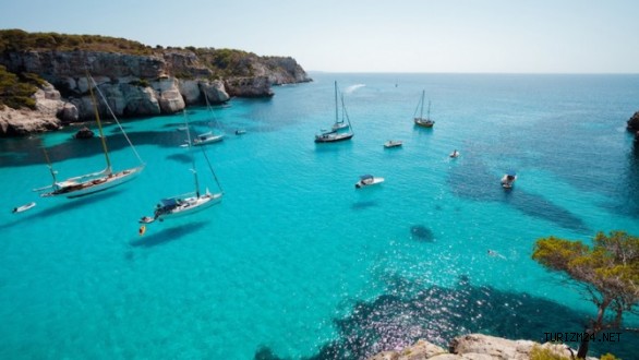 Akdenizde turizm pazarı kızışıyor