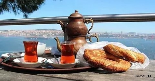 Arap turistlerin Türk çayına ilgisi