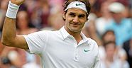 Roger Federer 6 ay sonrasında kortlara galibiyetle döndü