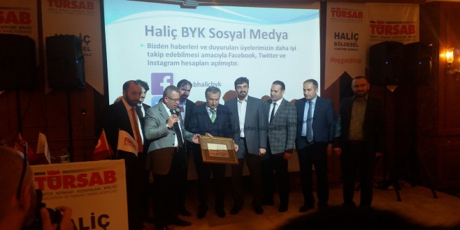 TÜRSAB HALİÇ YEMEĞİNDE DEMOKRASİ ŞÖLENİ